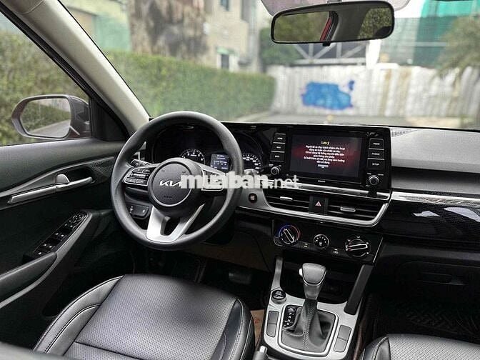 Kia Seltos 2023 1.6 AT Deluxe - 49000 km