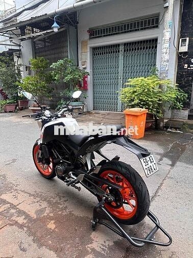 KTM Duke 200 biển số Sài Gòn 2019