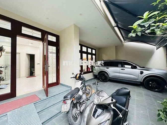 SIÊU PHẦM NHÀ XUÂN ĐỈNH - GARA OTO - LÔ GÓC -  MẶT TIỀN SIÊU KHỦNG