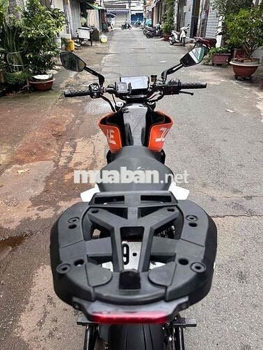KTM Duke 390 biển số Sài Gòn