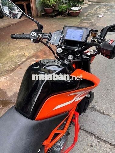 KTM Duke 390 biển số Sài Gòn