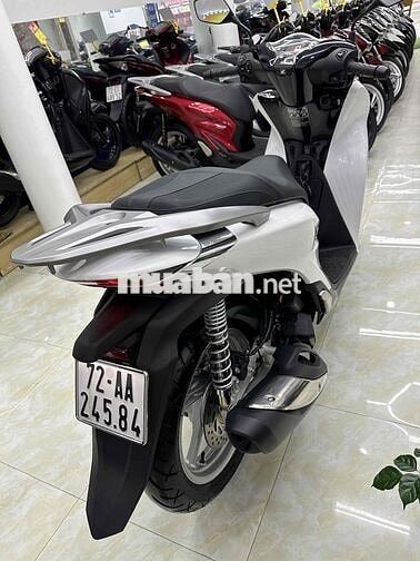 SH 160CHINHCHỦ 2025 ODO 1K NHƯ MỚI GIÁ TỐt