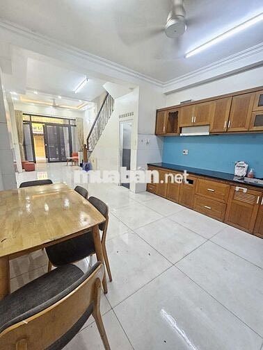 Nhà mới sẵn nội thất gần pmqt bvq12, sân ôtô sân thượng,sân sau 4pn