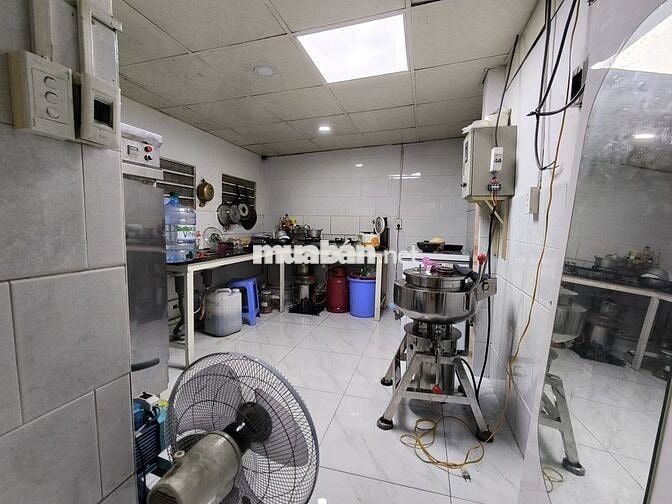 Nhà cấp 4 Xuân Thới Đông 2 – 179m², giá chỉ 4.5 Tỷ, Nở Hậu, SHR