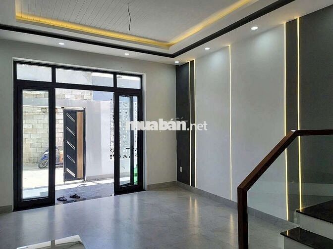 Bán nhà 2 mê kiệt ô tô Hoàng Minh Thảo