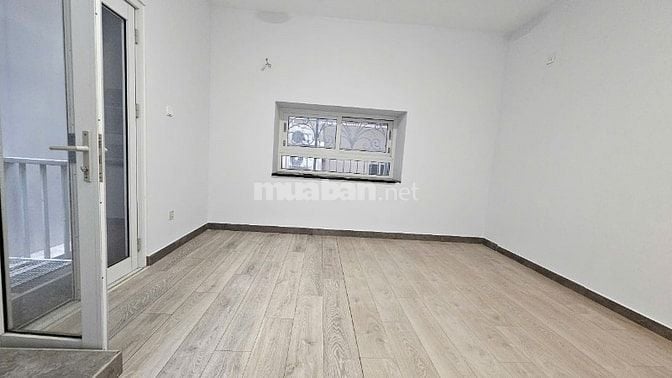 Nhà HXH 6m 606 đường 3/2. DT 5.1x15.5m, 5 tầng