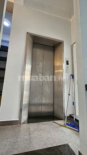 Nhà HXH 6m 606 đường 3/2. DT 5.1x15.5m, 5 tầng