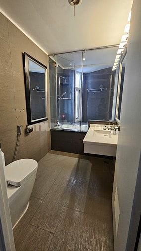 Nhà HXH 6m 606 đường 3/2. DT 5.1x15.5m, 5 tầng