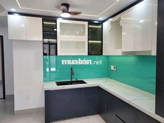 Bán nhà 2 mê kiệt ô tô Hoàng Minh Thảo