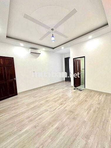 Nhà 2 Lầu 3PN KDC Hưng Phú chỉ 11 triệu