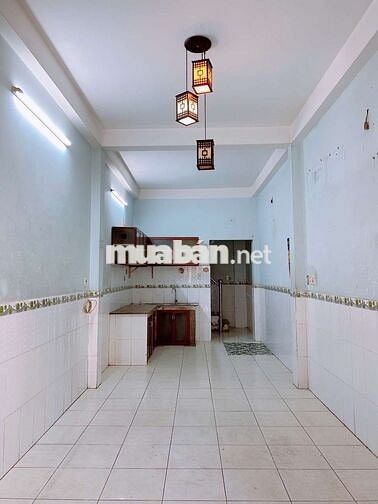 Nhà đường CHIẾN LƯỢC [3x10, lững, 1 lầu, 2pn, 2toilet] 6tr/tháng