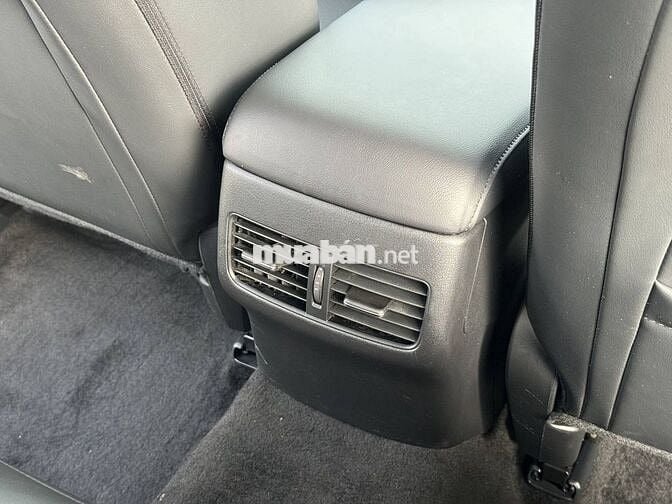 Mazda 3 2024 1.5L Luxury - 19000 km