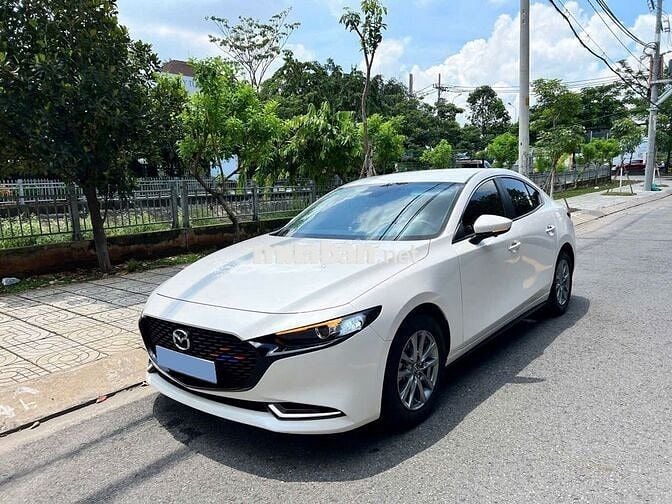 Mazda 3 2024 1.5L Luxury - 19000 km