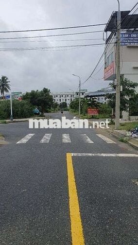 Hướng Đông Bắc , Mát Mẻ Cả Ngày