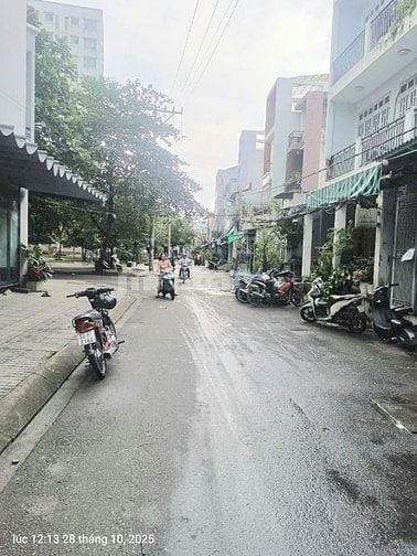 Cần bán gấp nhà 1trệt, 1 lầu, Hẻm ra Bùi Minh Trực P5, Q8. N3,5m xD12m