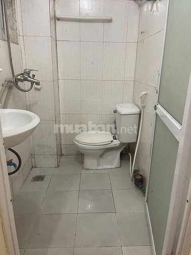 cần bán căn hộ Tập thể khu thanh Xuân Bắc gần đường Nguyễn quí Đức, T2 cần bán căn hộ Tập thể khu thanh Xuân Bắc gần đường Nguyễn quí Đức, T2