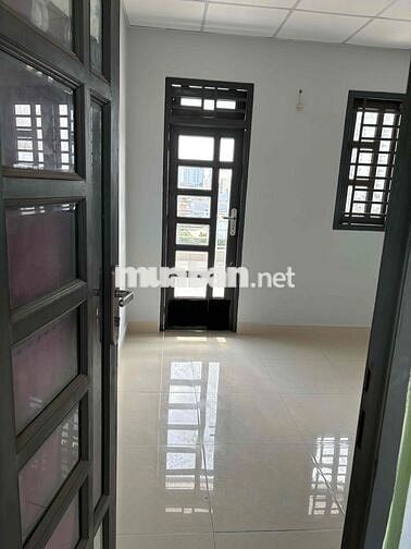 Phòng ban công siêu thoáng ở Lunh Đông