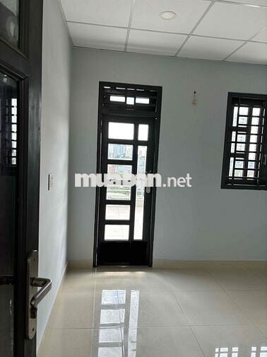 Phòng ban công siêu thoáng ở Lunh Đông