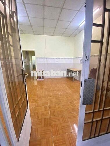 Cho thuê nhà gần giáo xứ Khiết Tâm,/Lê Thị Hoa,p.Bình Chiểu TD giá 8tr