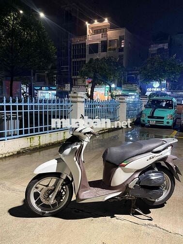 cần bán shmode 2017 khoá smatkay chính chủ xe zin