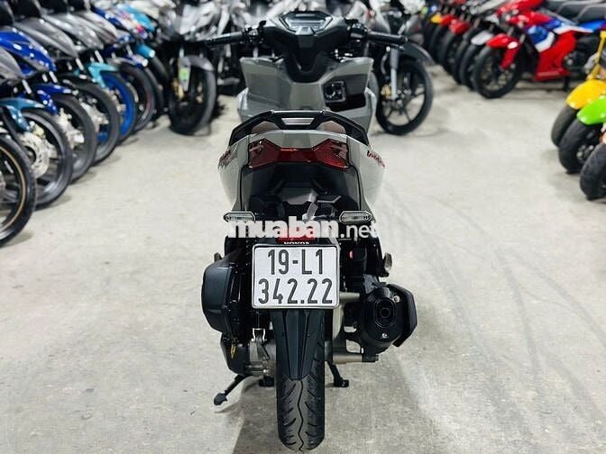 XE MÁYTHANH TÙNG_VARIO 160 XÁM XI NGUYÊN BẢN 99%