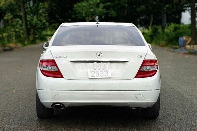 Em band Mercedes C200 sản xuất 2010 zin đẹp