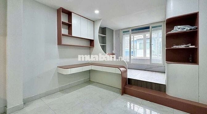 NEW! STUDIO TÁCH BẾP, FULL NỘI THẤT, CỬA SỔ TRỜI GẦN NGÃ TƯ HÀNG XANH