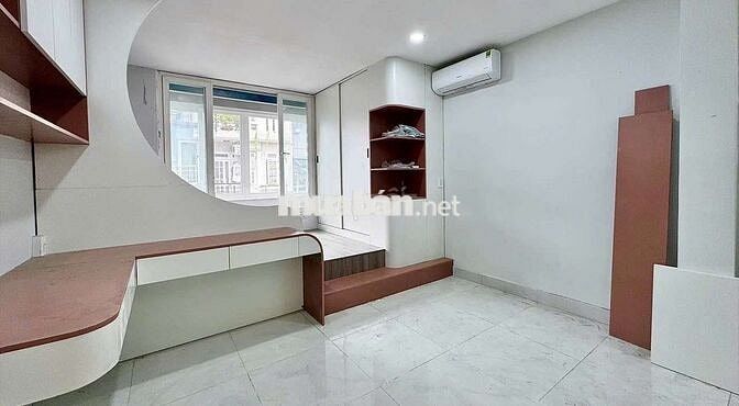 NEW! STUDIO TÁCH BẾP, FULL NỘI THẤT, CỬA SỔ TRỜI GẦN NGÃ TƯ HÀNG XANH