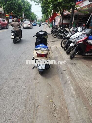 Cần bán xe như hình máy móc ko bàn ,hình thức đẹp