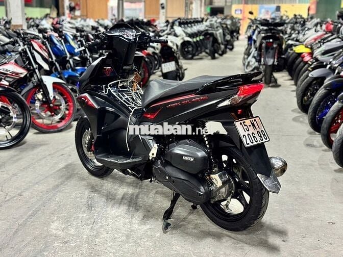 XE MÁYTHANH TÙNG_AIR BLADE 125FI ĐEN NHÁM BAO ZIN