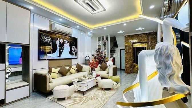 Nhà Đẹp Thang Máy, Phố Nguyễn An Ninh 42m, 7 tầng, mt 4.2m, 15.9 tỷ