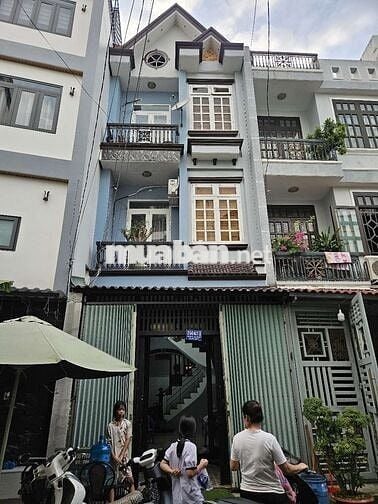 Cho thuê nhà nguyên căn 1 trệt, 2 lầu, hẻm nhựa 9m xe hơi vào tận cửa