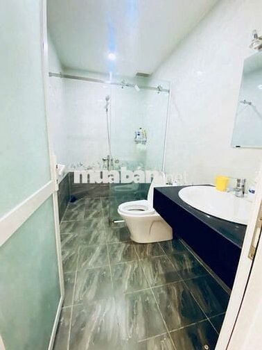 Cho thuê nhà MT 66A Phổ Quang , phường 2 , Quận Tân Bình