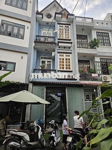 Cho thuê nhà nguyên căn 1 trệt, 2 lầu, hẻm nhựa 9m xe hơi vào tận cửa