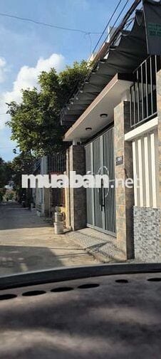 CC BÁN GẤP NHÀ 140M2 SÁT BIỂN NGANG 6M