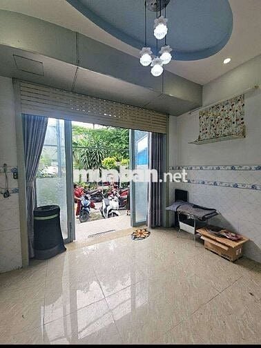 Bình Tân - bán nhà 3 tầng 3PN , 3WC 32m2 đường phan anh - 3 tỷ 98