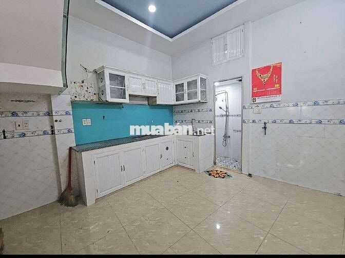 Bình Tân - bán nhà 3 tầng 3PN , 3WC 32m2 đường phan anh - 3 tỷ 98