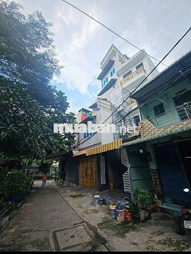 Bình Tân - bán nhà 3 tầng 3PN , 3WC 32m2 đường phan anh - 3 tỷ 98