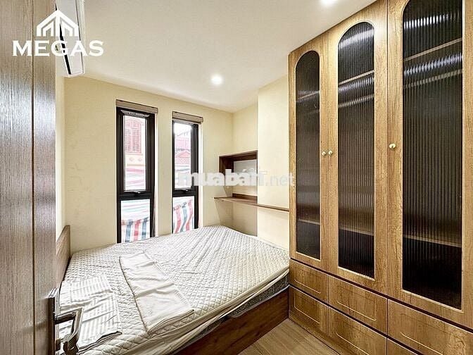 CHO THUÊ CĂN HỘ 2PN FULL NỘI THẤT THIẾT KẾ HIỆN ĐẠI NGAY BA ĐÌNH