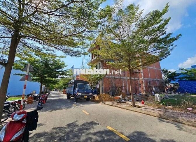 Cần Bán 2 Lô Liền Kề 10x21 Sổ Riêng Thổ Cư Gần Văn Miếu Trấn Biên