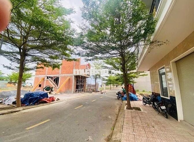 Cần Bán 2 Lô Liền Kề 10x21 Sổ Riêng Thổ Cư Gần Văn Miếu Trấn Biên