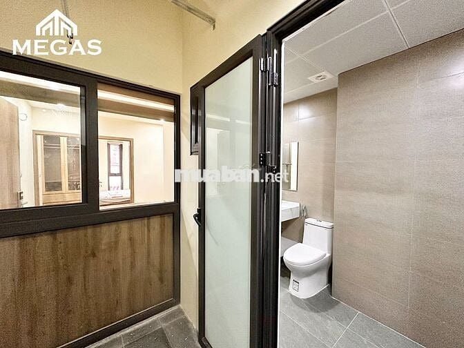 CHO THUÊ CĂN HỘ 2PN FULL NỘI THẤT THIẾT KẾ HIỆN ĐẠI NGAY BA ĐÌNH