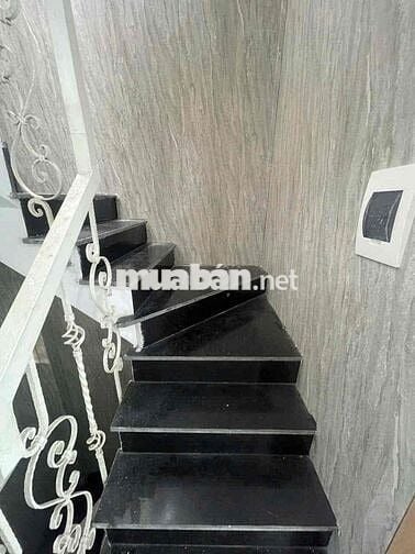 Nhà Hẻm Lê Văn Quới (4x9m) 2 Lầu 2 Phòng - 3 WC . Hẻm Xe Tải