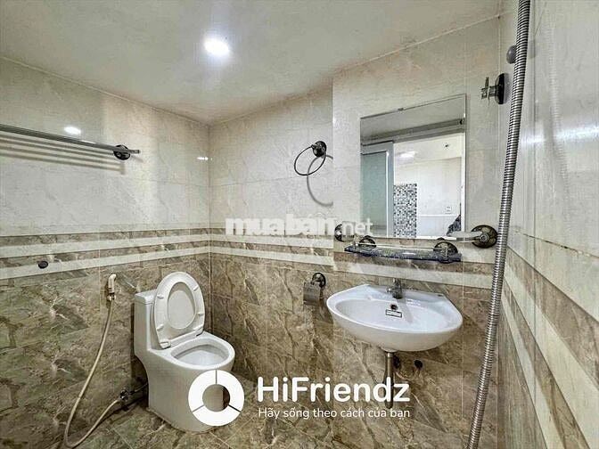 Phòng trọ , có gác cao cửa sổ trời , giá rẻ Huỳnh tấn phát Quận 7