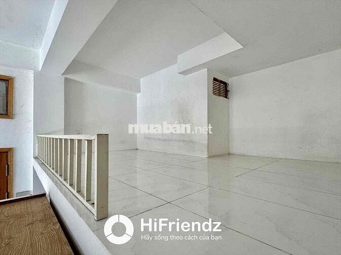 Phòng trọ , có gác cao cửa sổ trời , giá rẻ Huỳnh tấn phát Quận 7