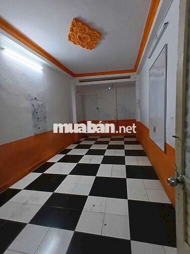 CHO THUÊ NHÀ MẶT TIỀN TRẦN BÌNH TRỌNG P1 Q5