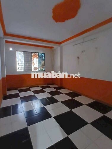 CHO THUÊ NHÀ MẶT TIỀN TRẦN BÌNH TRỌNG P1 Q5