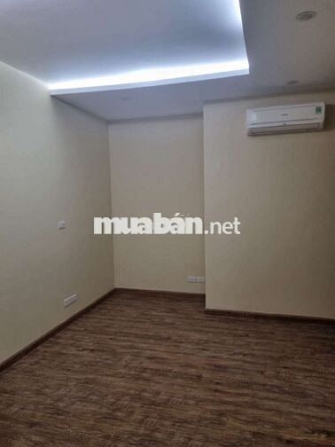 Căn hộ chung cư 120m2 3PN Golden Place phường Từ Liêm