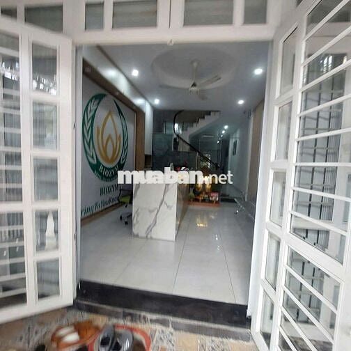 Nhà 4x17,5 ,4 tầng ,mt đường 16m kế khu 38ha Dương Thị Giang