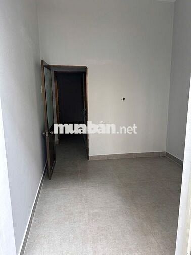 Bán nhà Tân Bình Hxh 3 tầng sử dụng 60m2 chỉ 4 tỷ